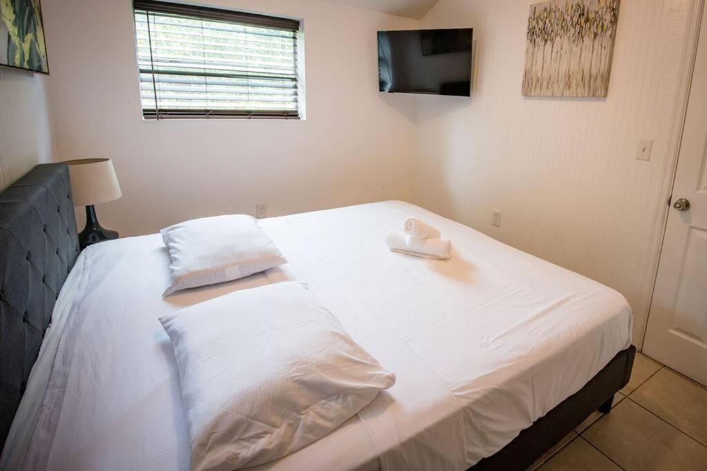 3 Bedroom Miami Home 15 Minutes To The Beach Екстериор снимка