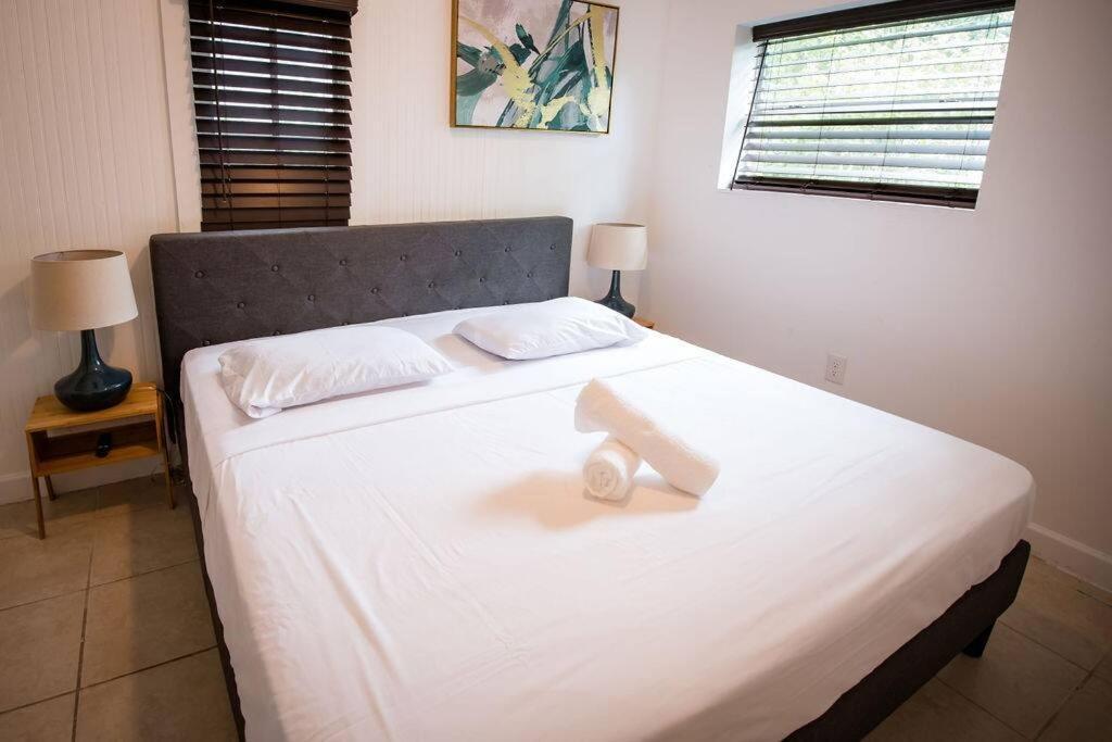 3 Bedroom Miami Home 15 Minutes To The Beach Екстериор снимка